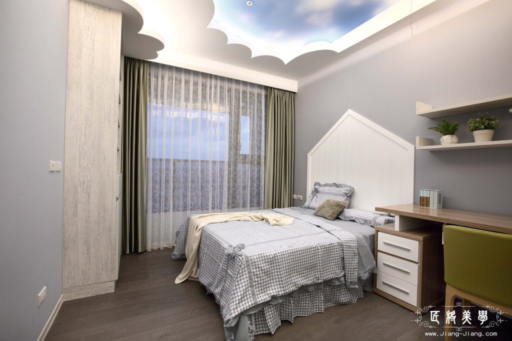 湛藍天空 雲采奕奕